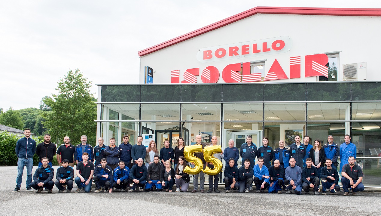55 ans de l'entreprise photo de l'équipe Borello Isoclair pour les 55 ans de l'entreprise
